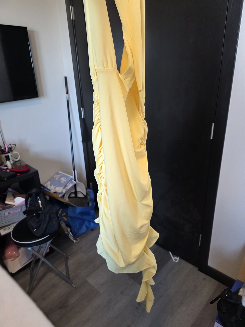 SHEIN Yellow Ruched Tie-Hem Dress